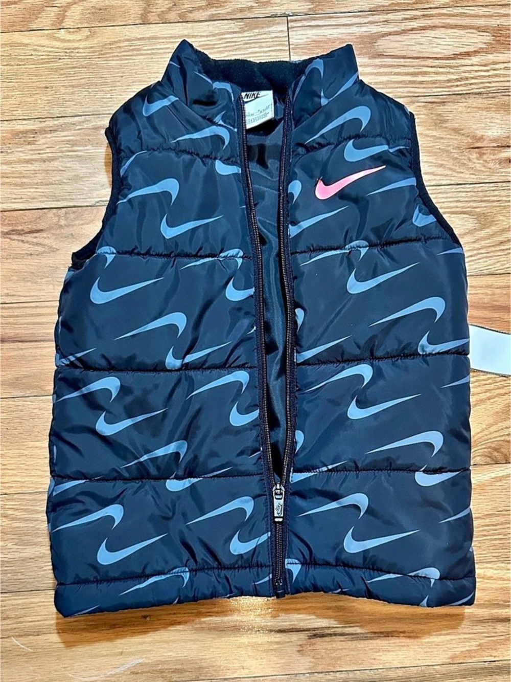 Nike All-Over Swoosh Puffer Vest Boys S 4-5 years old Blue & Black